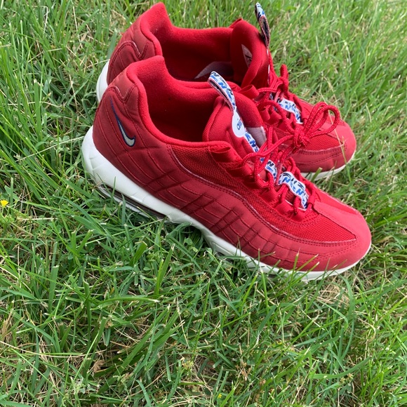 COPY - nike air maxes - Picture 5 of 6